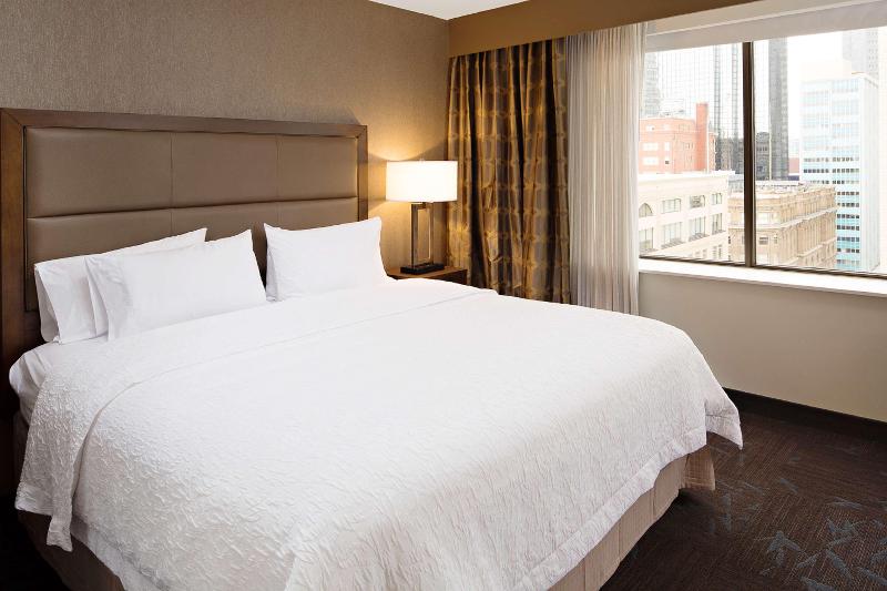 חדר פרמיום, Hampton Inn & Suites Dallas Downtown