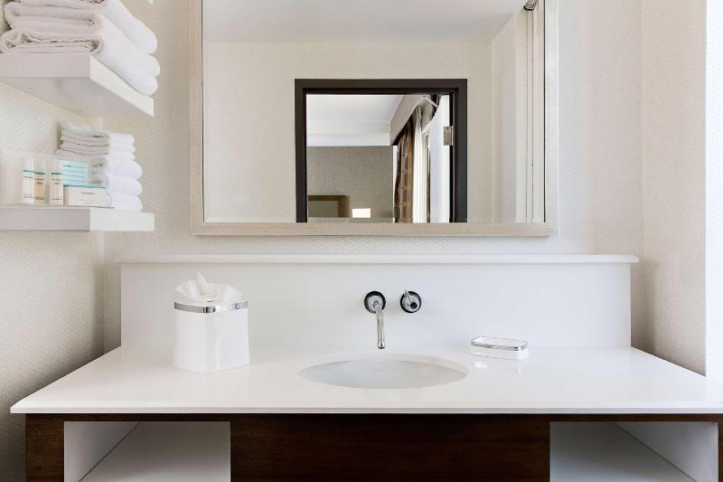 חדר סטנדרט, Hampton Inn & Suites Dallas Downtown
