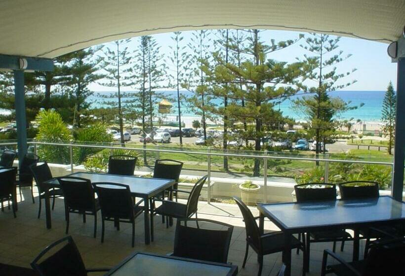 اتاق لوکس خانوادگی, Mariner Shores Club