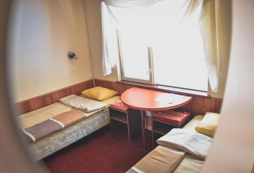 اتاق عادی, Metsa Hostel