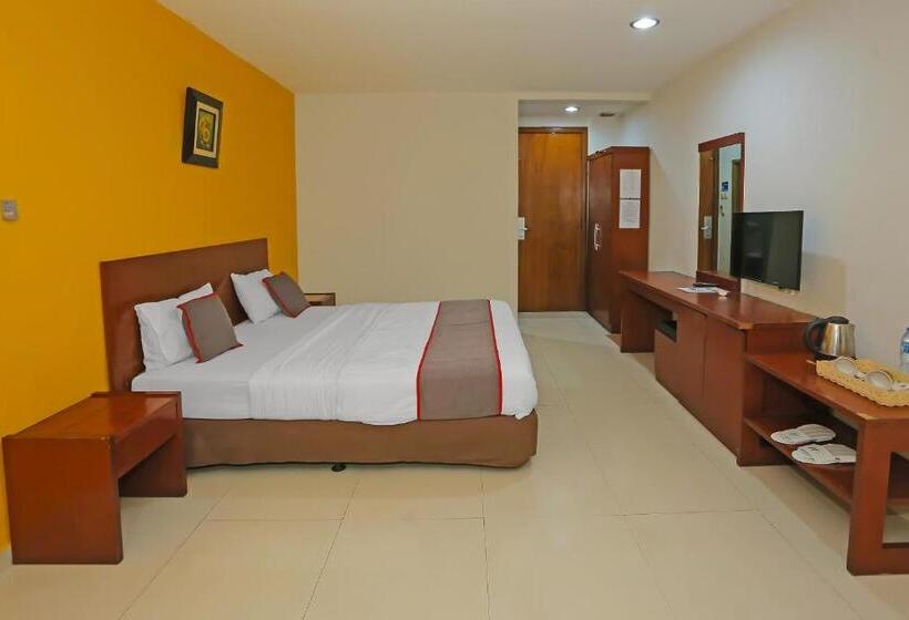 سوییت لوکس, Townhouse Oak Hotel Fiducia Pasar Minggu