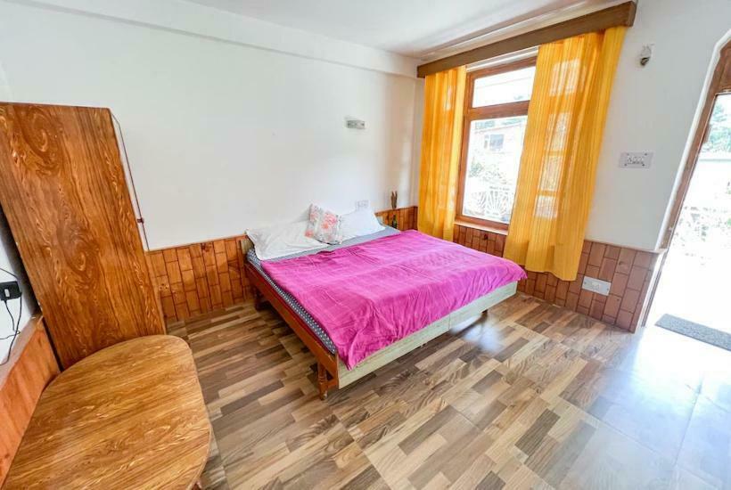Номер Стандарт Вид на Горы, Eagle Guesthouse