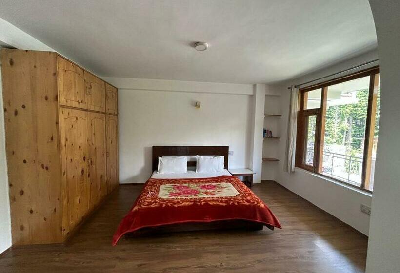 Семейное Студио, Eagle Guesthouse