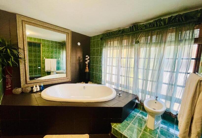 Люкс Кровать Кинг, Pretoria Mansion Boutique