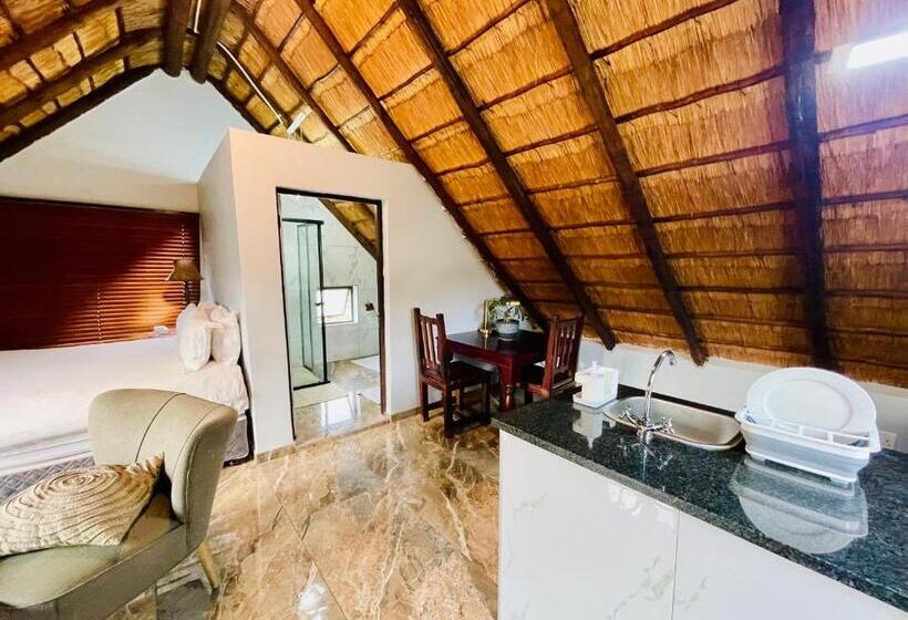 Апартаменты 1 Спальня с Балконом, Pretoria Mansion Boutique