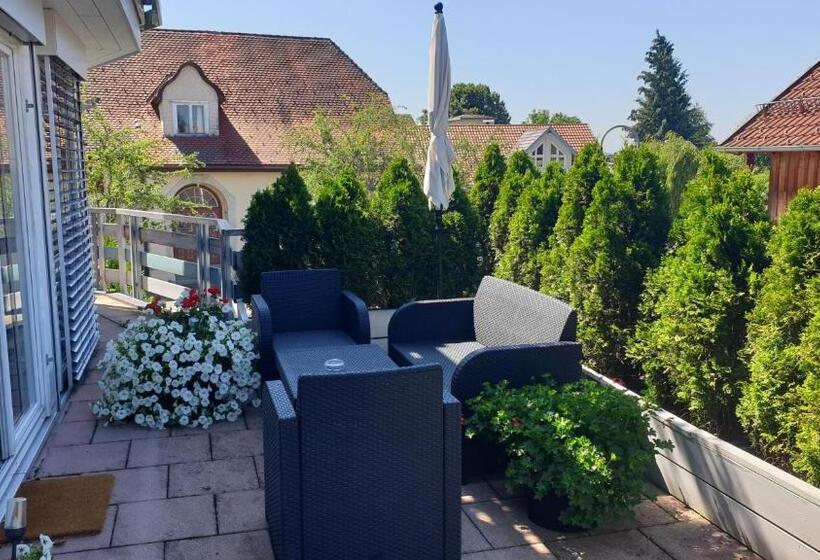 Апартаменты 1 Спальня с Террасой, Landhaus Goldenes Kreuz