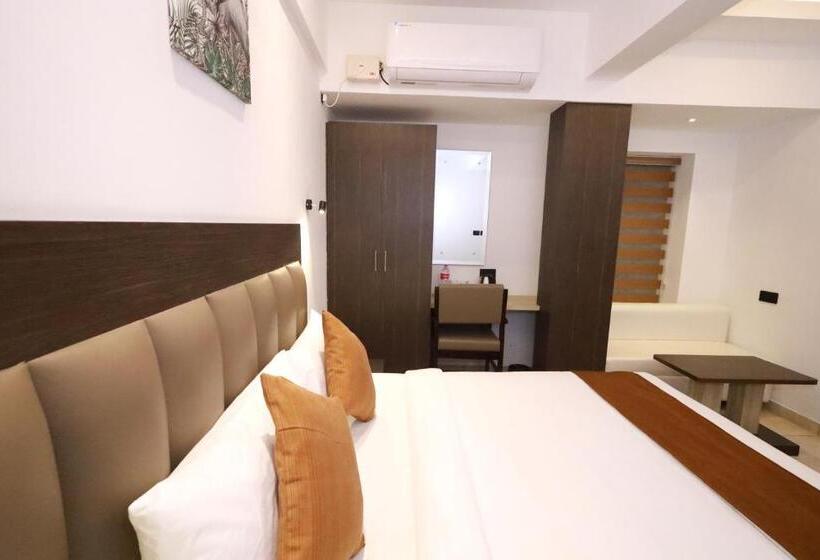 Quarto Estandar Cama King, Goodland Elegance