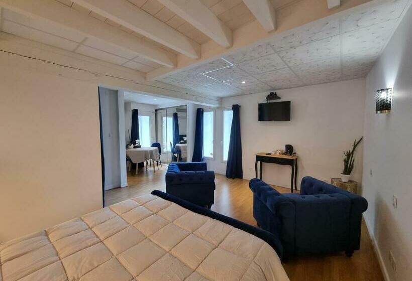 Номер Superior, Le Manoir  Cluny