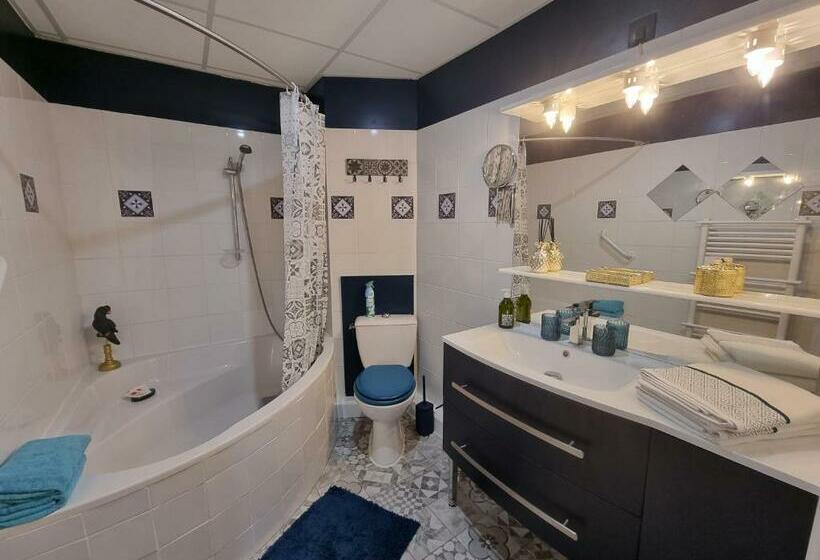 Номер Superior, Le Manoir  Cluny