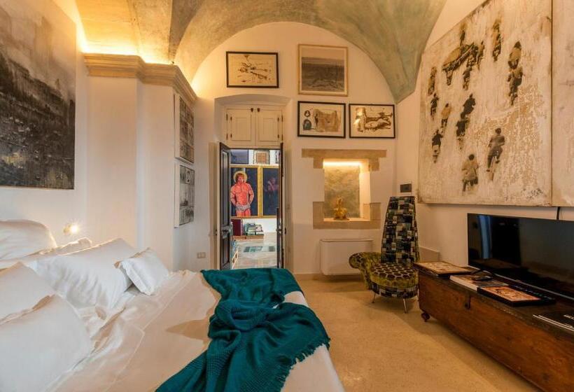 Вилла с 1 спальней и бассейном, Palazzo Raho Art Museum