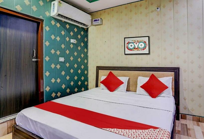 اتاق کلاسیک سه تخته, Oyo Flagship 81296 Sh