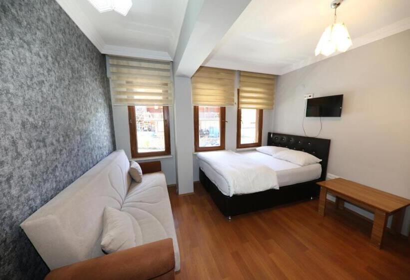 Quarto Quádruplo Estandar, Paradi̇se Lake