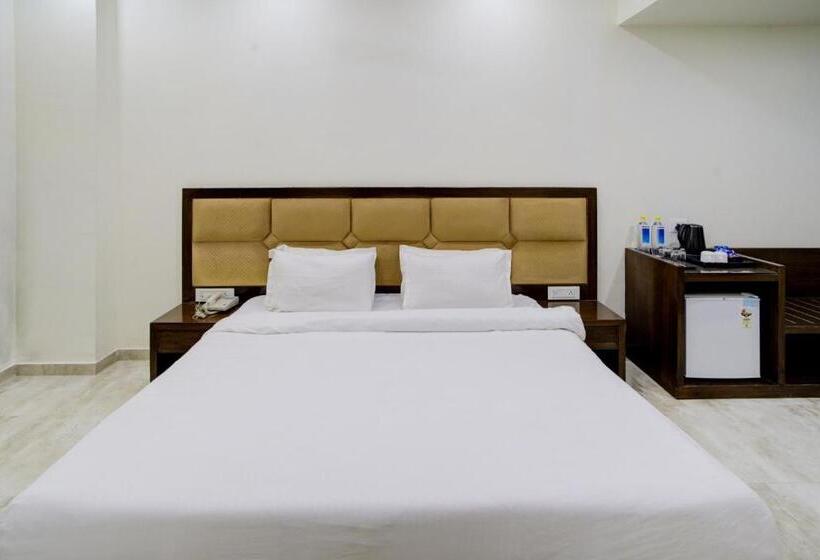 Трехместный Номер Deluxe, Palette   Madhogarh