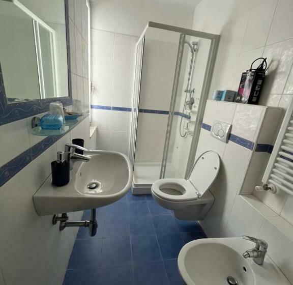 Номер Стандарт, Yolo Rooms