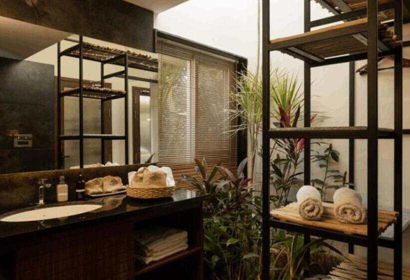 高级大房间, Orchid Tree Wellness Retreat