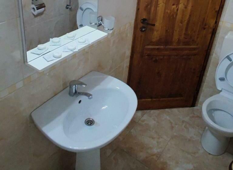 Номер Economy, Motel Azur Km36