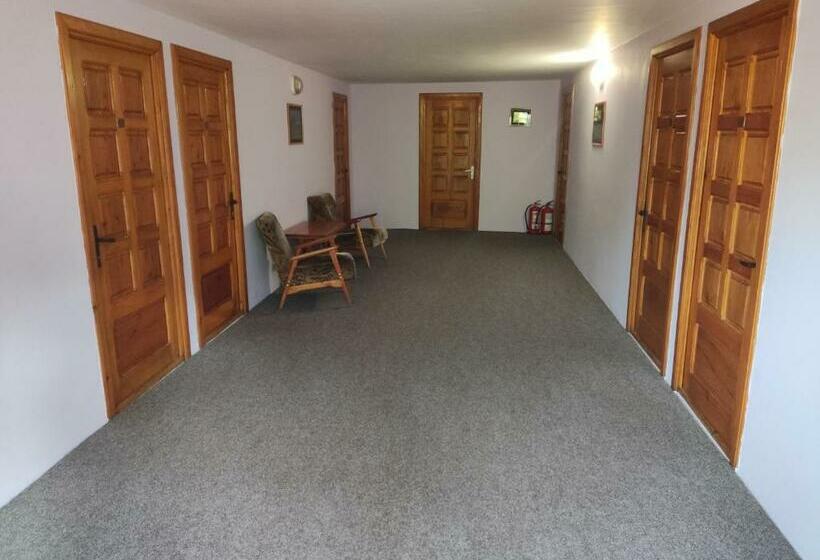 Номер Economy, Motel Azur Km36