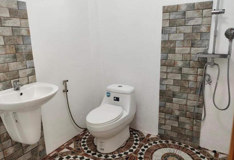 Номер Deluxe с Балконом, Destiny Home Stay