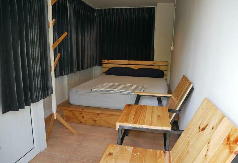 Номер Стандарт Совместная Ванная, Eq Hostel