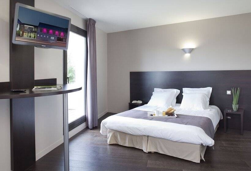 Люкс Вид на Реку, Logis Hôtel Terre De Loire