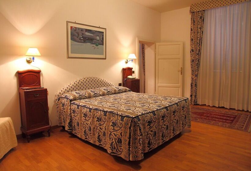 小型套房, Albergo Italia