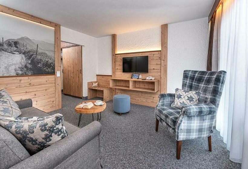 Студия Стандарт, Tyrol