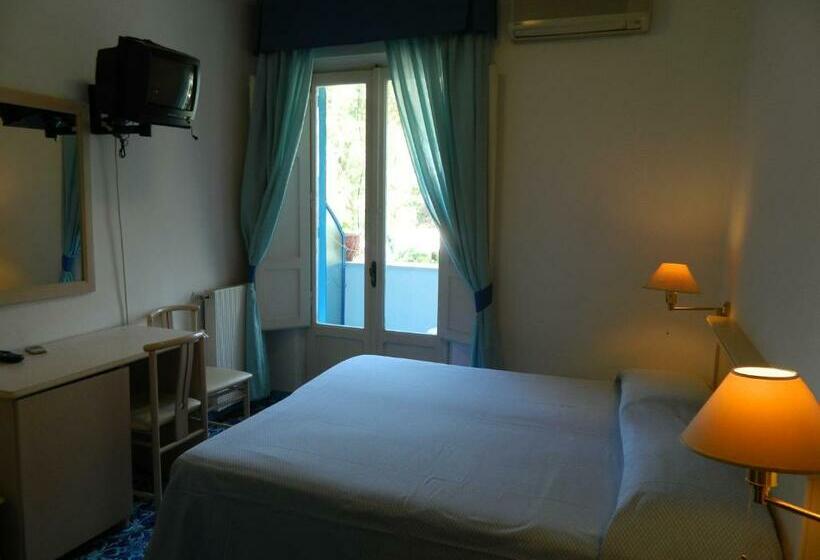 Quarto Estandar com Sacada, Villa Hermosa