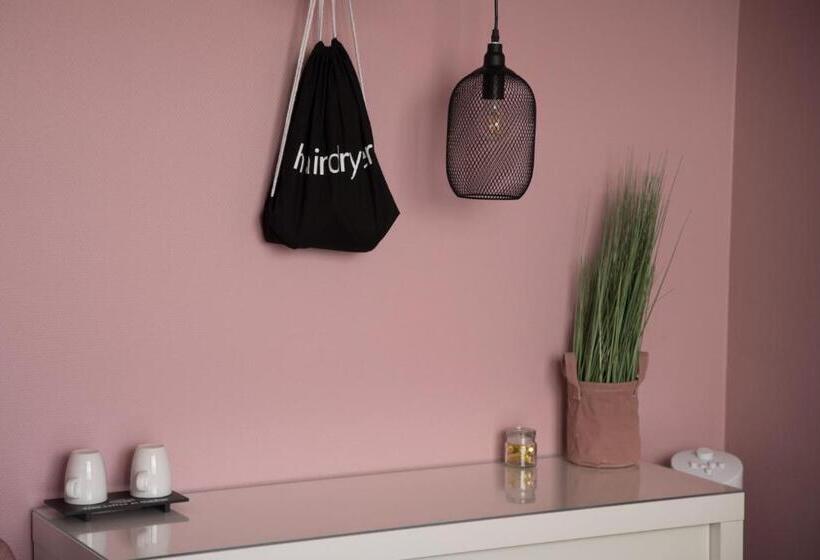 Номер Basic, The Bloom