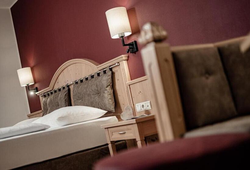 Family Suite, Masl