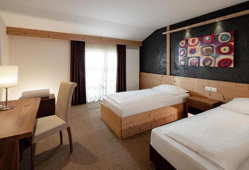 Family Suite, Masl
