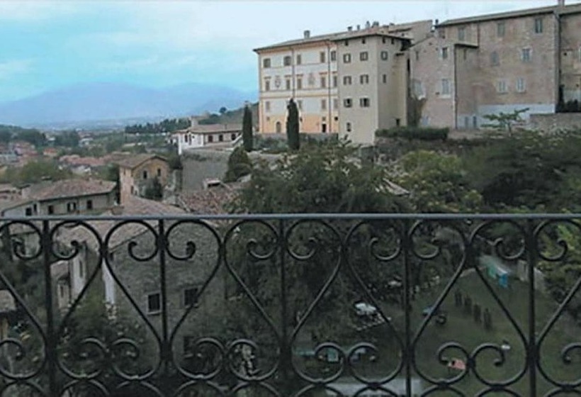 Номер Стандарт, Palazzo Dragoni Residenza D Epoca