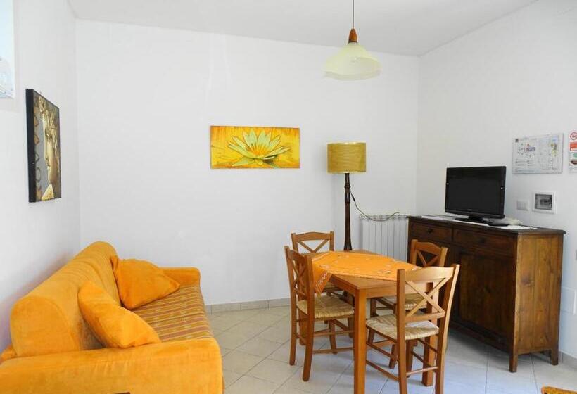 آپارتمان 1 خوابه با چشم‌انداز باغ, Residence Terra Dei Santi Country House