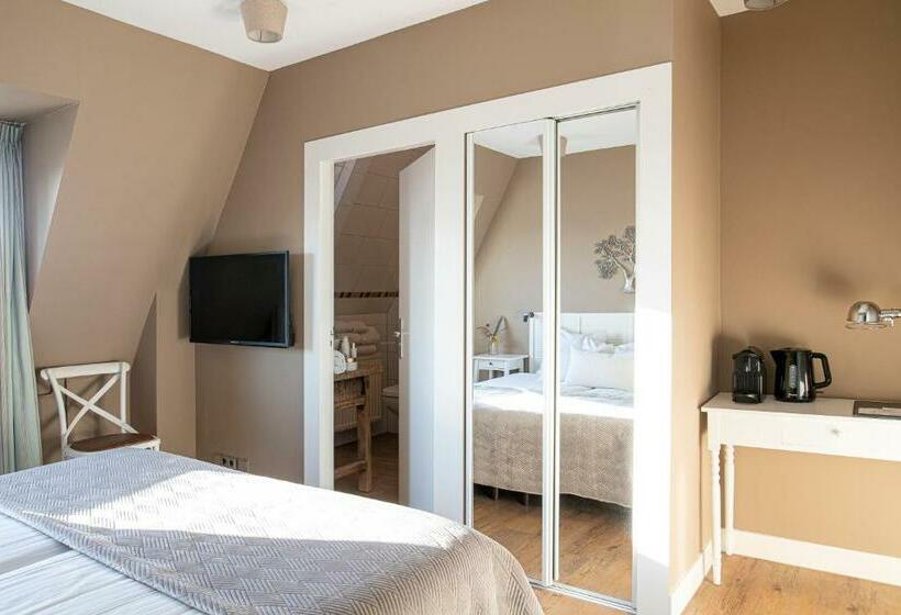 Quarto Estandar, Schippershuis Terherne