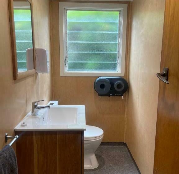 Кровать в Общей Комнате, Te Anau Lakefront Backpackers