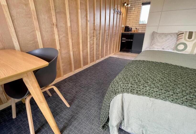 Номер Стандарт Трехместный, Te Anau Lakefront Backpackers