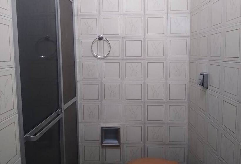 Habitació Triple Estàndard, Barão De Tefé
