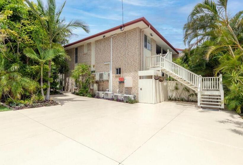 스위트, Debbie S Place