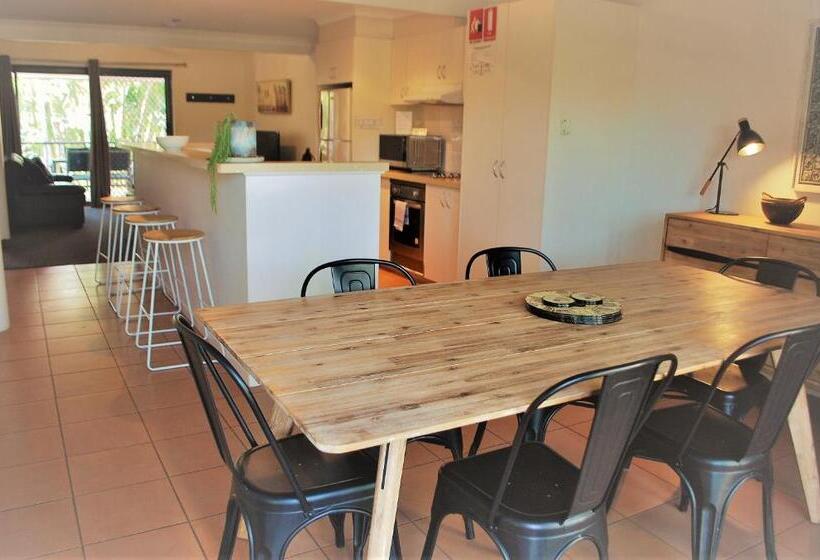 Apartamento 3 Dormitórios, Outrigger Bay