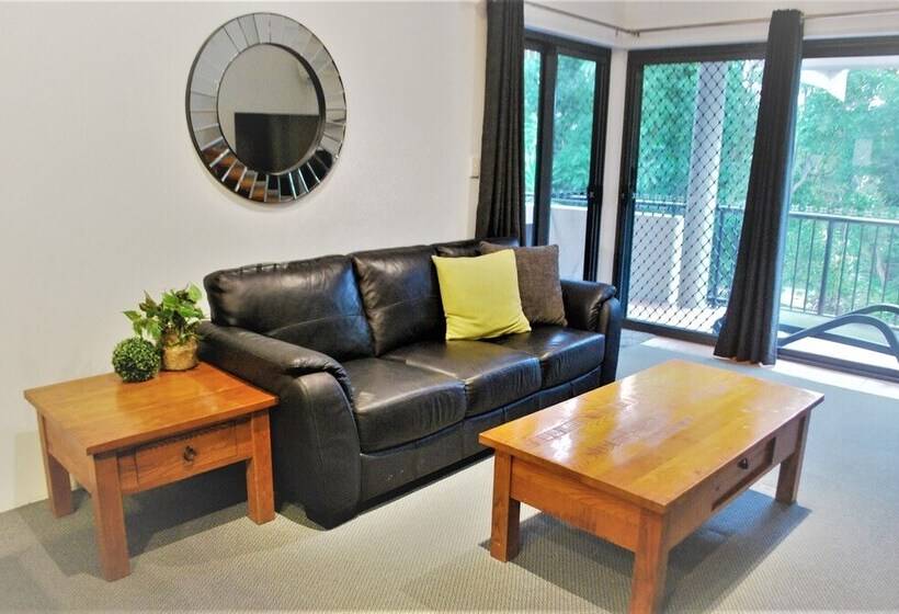 Apartamento 3 Dormitórios, Outrigger Bay
