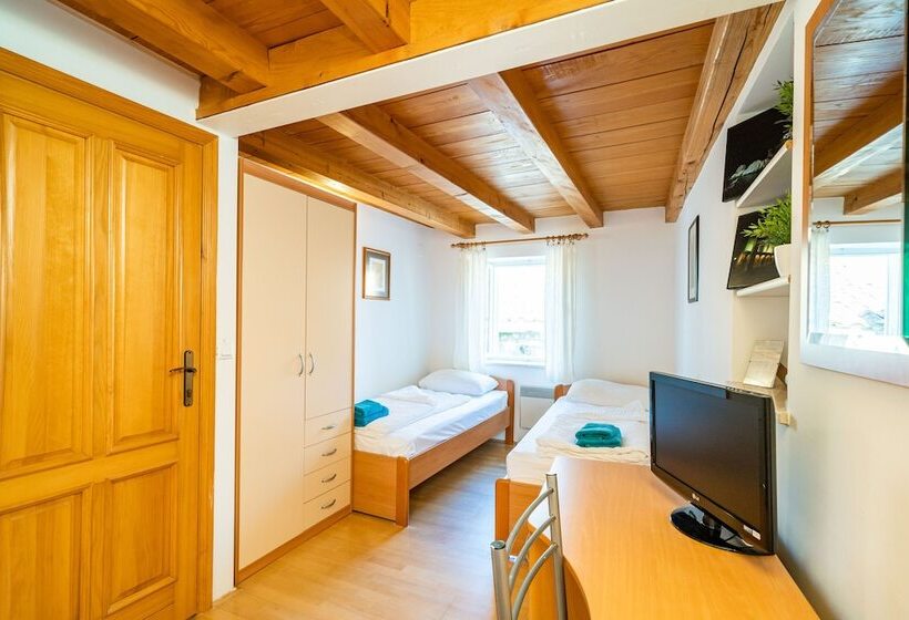2침실 듀플렉스 아파트, Apartments Foteza