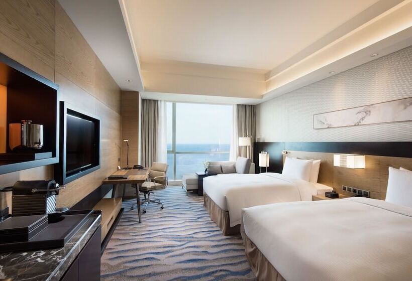 اتاق اجرایی, Hilton Yantai Golden Coast