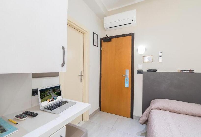 اتاق استاندارد یک نفره, Roma