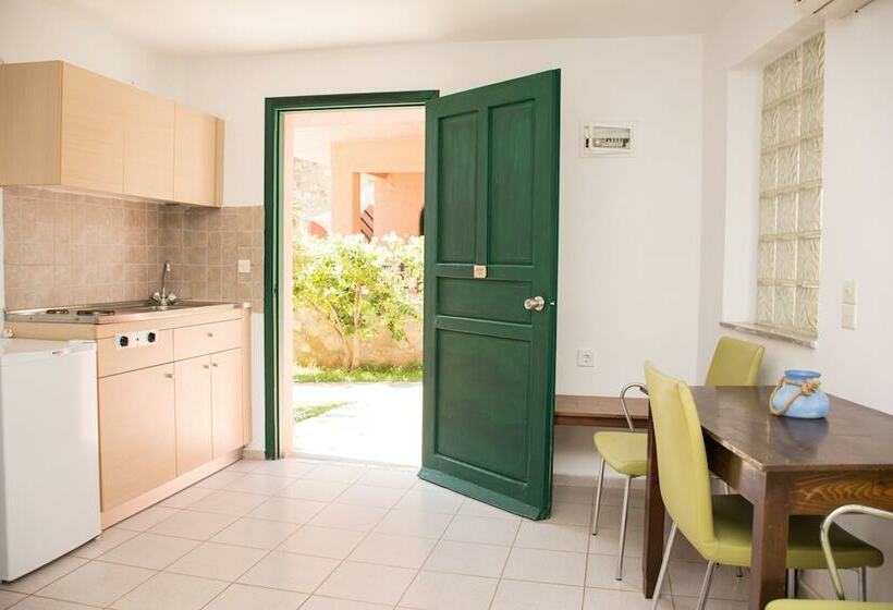 Студия Стандарт, Kri Kri Village Holiday Apts By Estia
