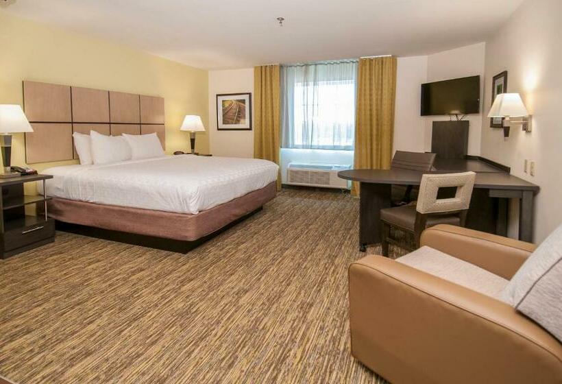 디럭스 스위트 킹 침대, Candlewood Suites   Baton Rouge   College Drive, An Ihg