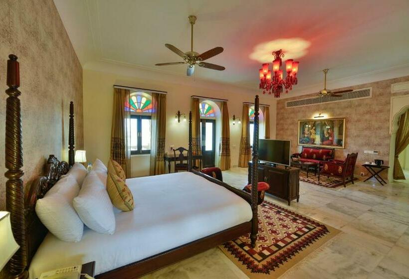 Люкс Кровать Кинг, Jaisalkot