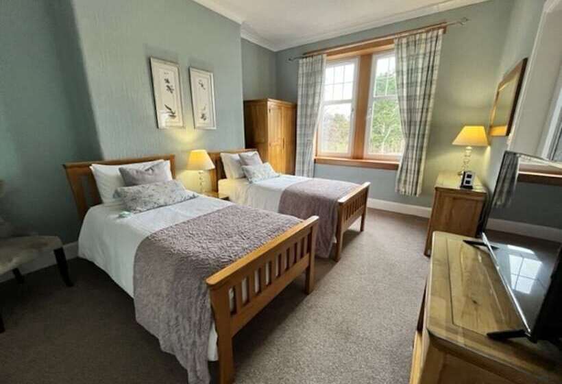 اتاق استاندارد, Pinewood Country House