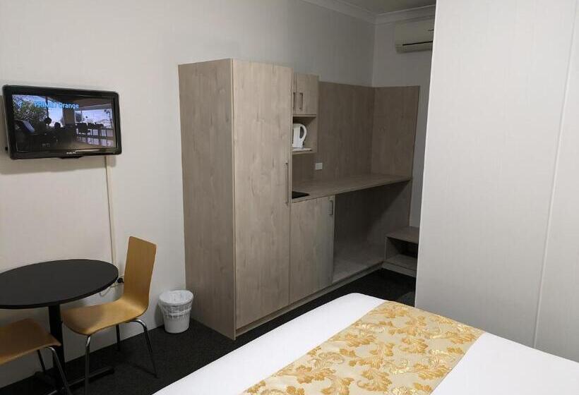 اتاق استاندارد سه نفره, Country Lodge Motor Inn