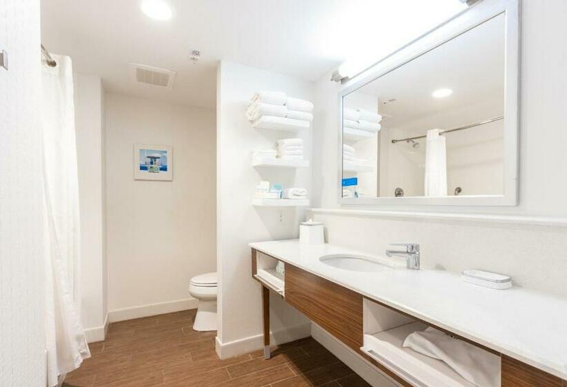 Стандартный Номер Кровать Кинг, Hampton Inn & Suites Clearwater Beach