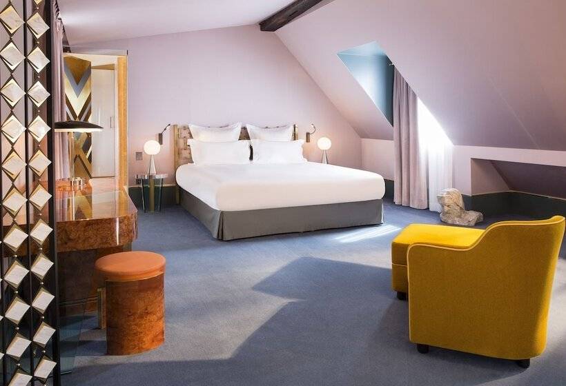 Suite, Saintmarc