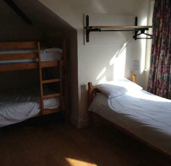 Номер Стандарт Трехместный, Berties Lodge
